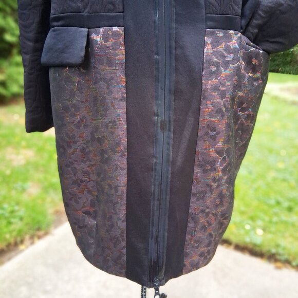 Unique Quilted Metalic design Rachel Roy Coat Size Large - Picture 5 of 10